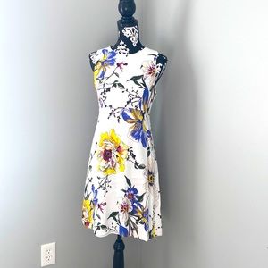Banana Republic size 8 sleeveless flower print dress